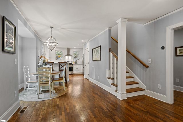 4 Waverly Court, Greenville, SC 29605