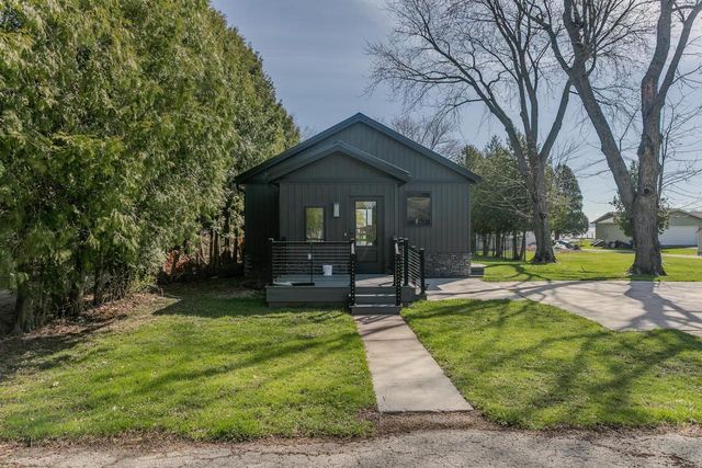 7278 S US HIGHWAY 45, Oshkosh, WI 54902