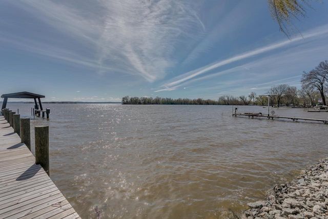 7278 S US HIGHWAY 45, Oshkosh, WI 54902