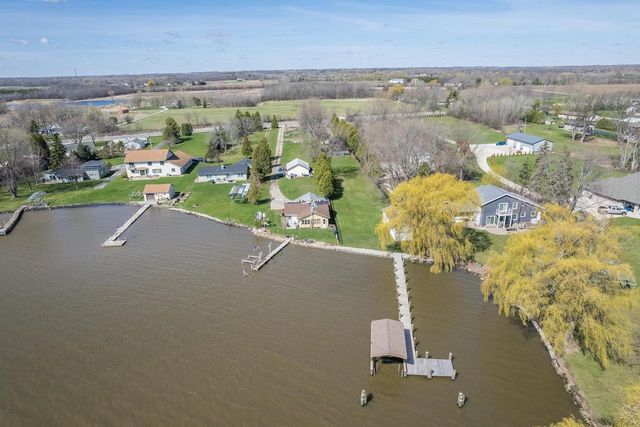 7278 S US HIGHWAY 45, Oshkosh, WI 54902