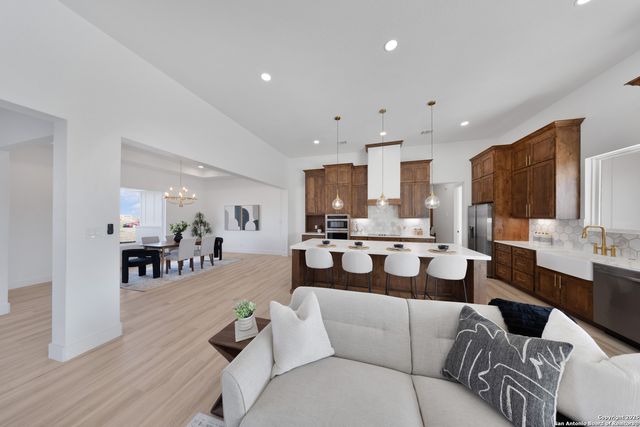 222 Double Creek Loop, Seguin, TX 78155