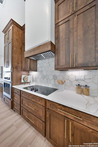 222 Double Creek Loop, Seguin, TX 78155