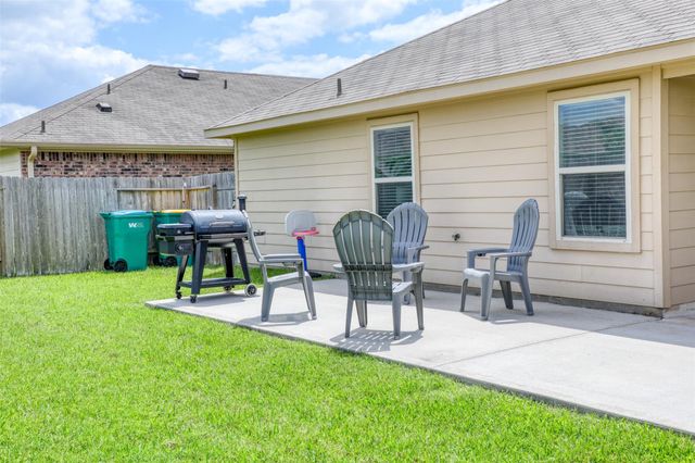 23610 Water Hickory Drive, Tomball, TX 77375