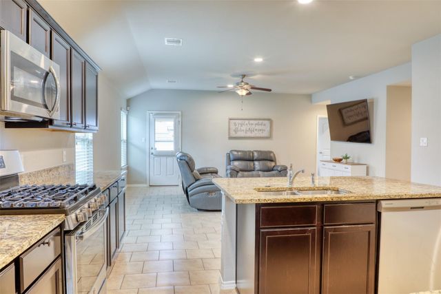 23610 Water Hickory Drive, Tomball, TX 77375