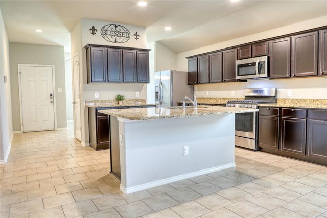 23610 Water Hickory Drive, Tomball, TX 77375