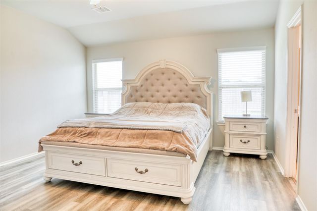 23610 Water Hickory Drive, Tomball, TX 77375