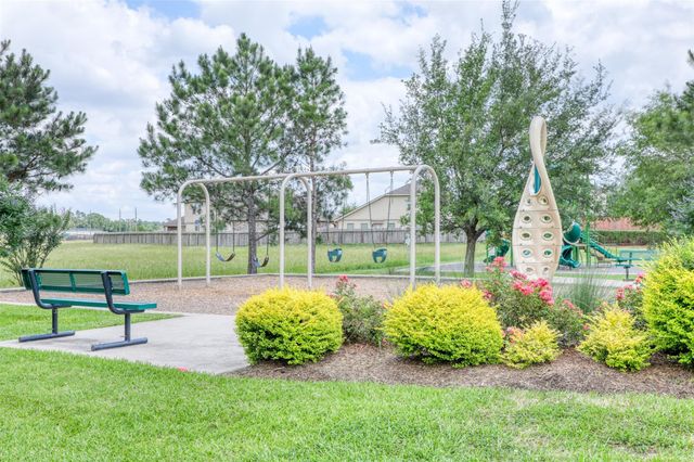 23610 Water Hickory Drive, Tomball, TX 77375