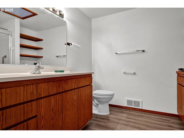 5603 FRIENDLY ACRES Rd, Florence, OR 97439