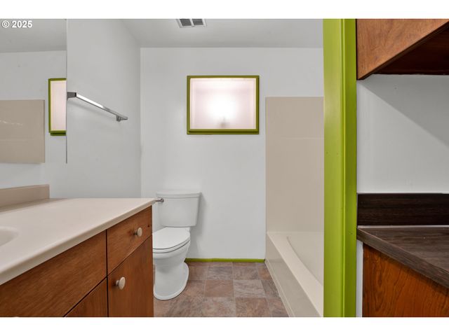 5603 FRIENDLY ACRES Rd, Florence, OR 97439