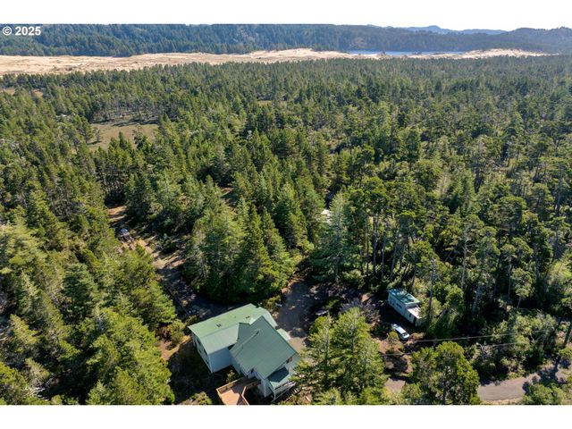 5603 FRIENDLY ACRES Rd, Florence, OR 97439