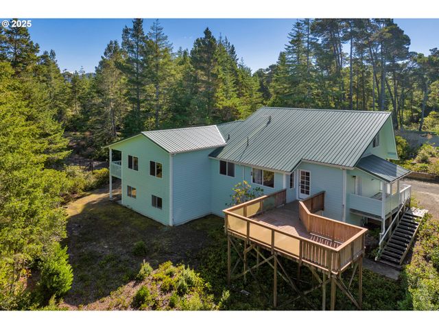 5603 FRIENDLY ACRES Rd, Florence, OR 97439
