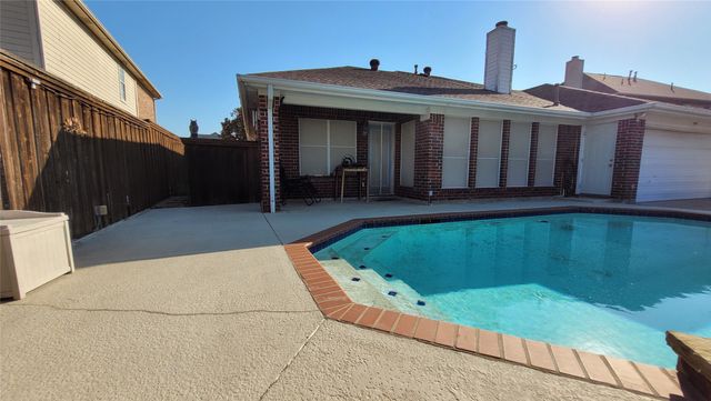 8402 Hartford Drive, Rowlett, TX 75089
