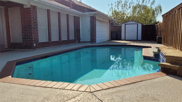 8402 Hartford Drive, Rowlett, TX 75089
