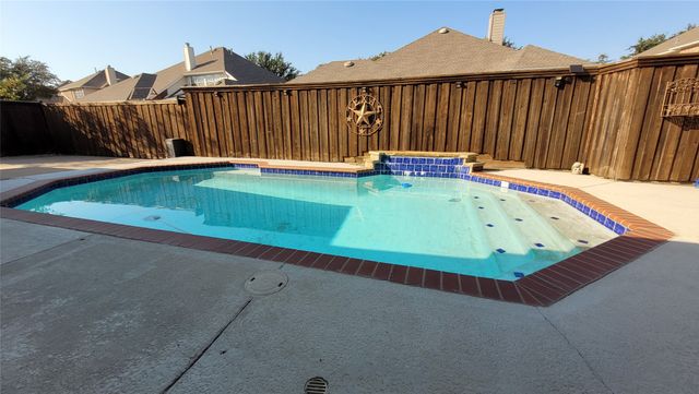 8402 Hartford Drive, Rowlett, TX 75089