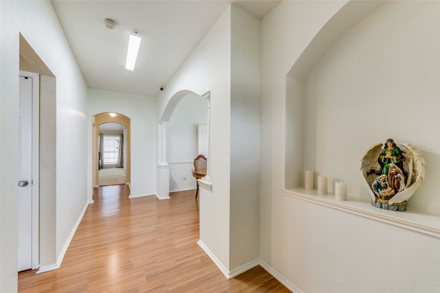 8402 Hartford Drive, Rowlett, TX 75089