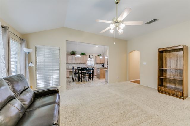 8402 Hartford Drive, Rowlett, TX 75089