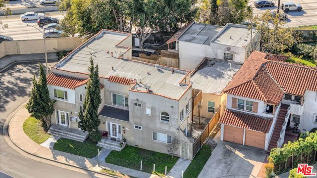 2337 Vineyard Avenue, Los Angeles, CA 90016