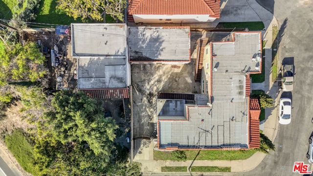 2337 Vineyard Avenue, Los Angeles, CA 90016