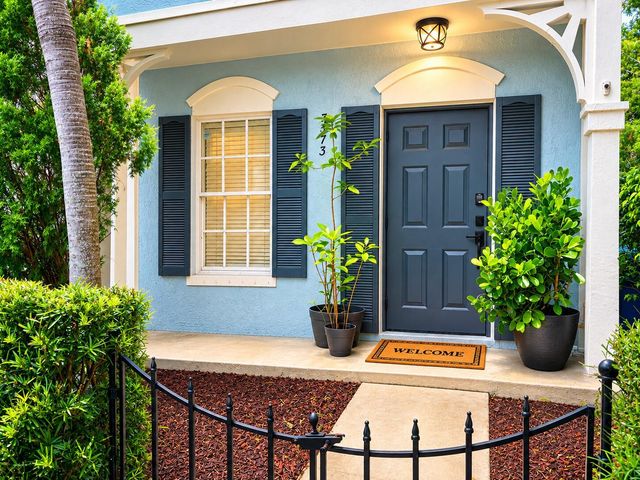 3373 CONFETTI Lane 77-8, Margate, FL 33063