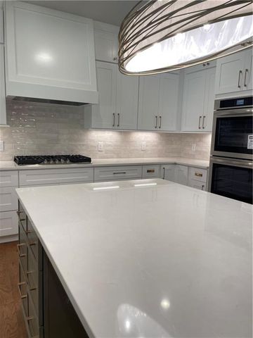 2942 Graham Gardens Lane, Marietta, GA 30062