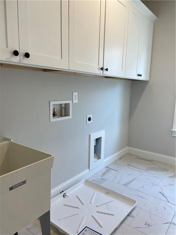 2942 Graham Gardens Lane, Marietta, GA 30062