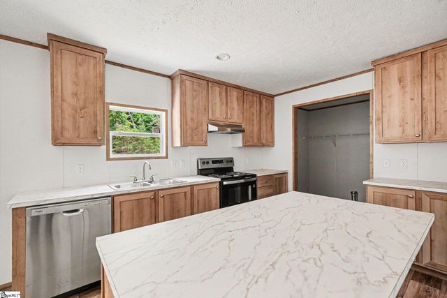 407 Tupelo Way, Liberty, SC 29657