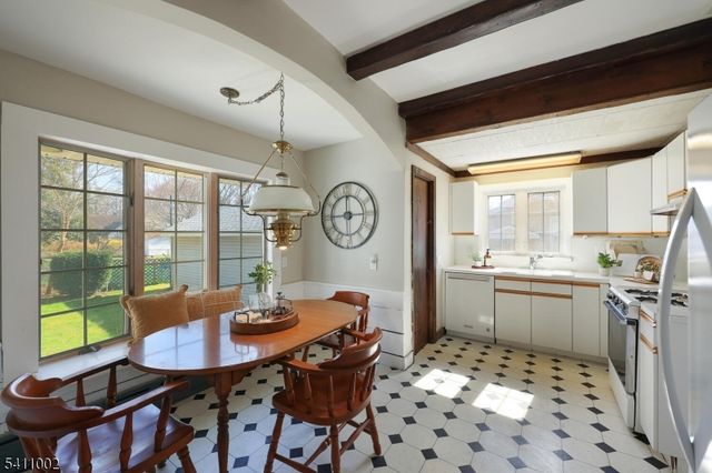 2123 Evans St, Rahway City, NJ 07065