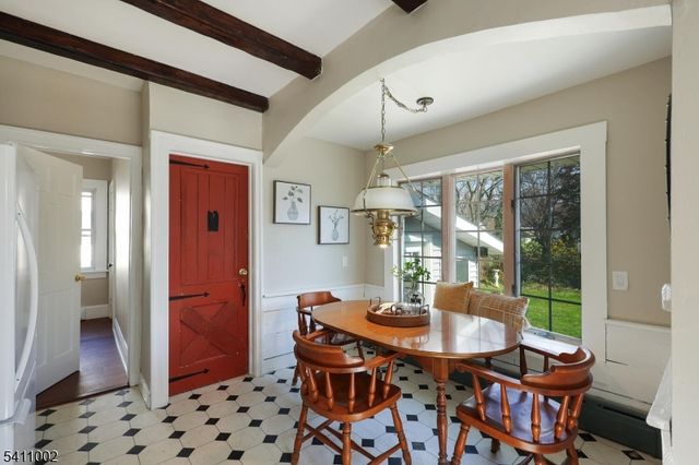 2123 Evans St, Rahway City, NJ 07065