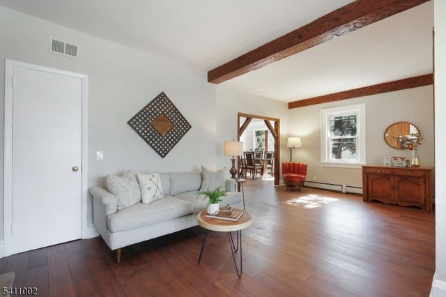 2123 Evans St, Rahway City, NJ 07065