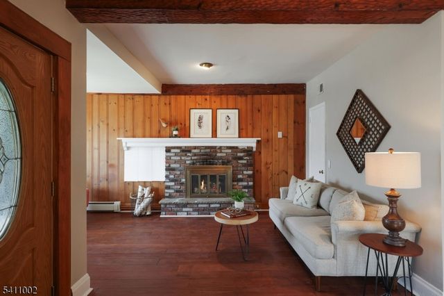 2123 Evans St, Rahway City, NJ 07065