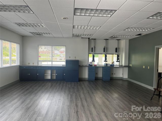 199 Charlotte Highway, Asheville, NC 28803