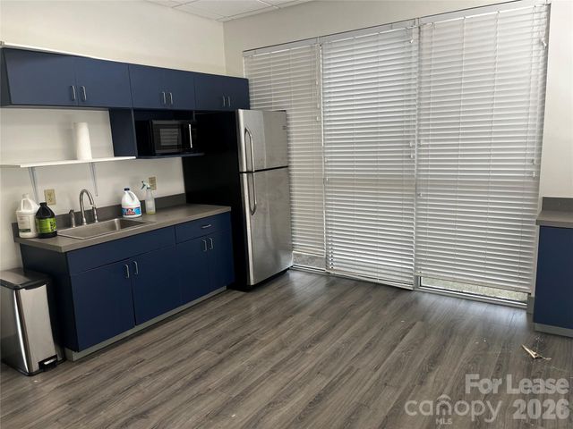 199 Charlotte Highway, Asheville, NC 28803
