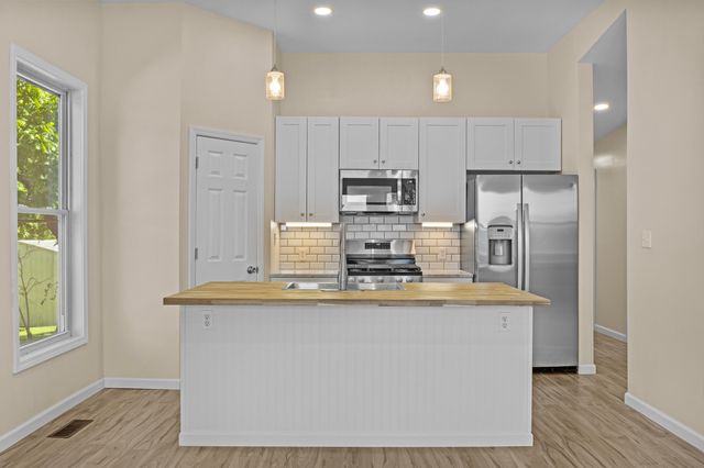14 Cook Avenue, Winchester, KY 40391