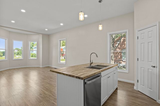 14 Cook Avenue, Winchester, KY 40391