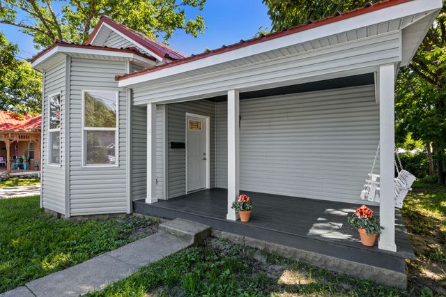 14 Cook Avenue, Winchester, KY 40391