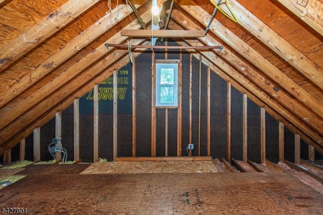16 E Circuit Dr, Roxbury Twp., NJ 07876