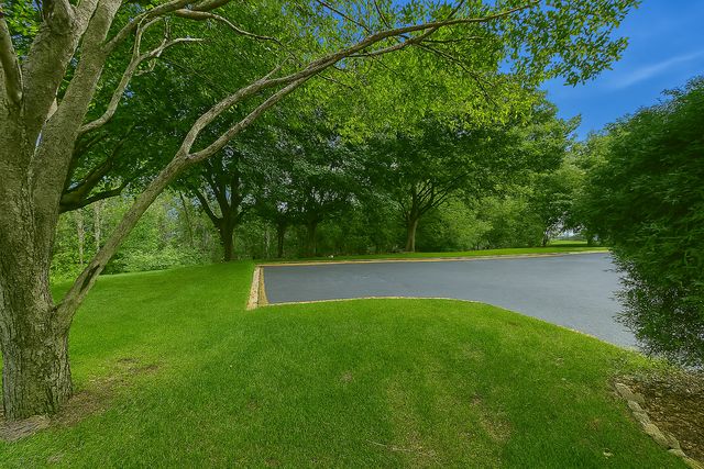 2345 Cottage Drive, Stillwater, MN 55082