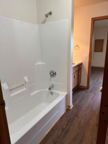 2345 Cottage Drive, Stillwater, MN 55082