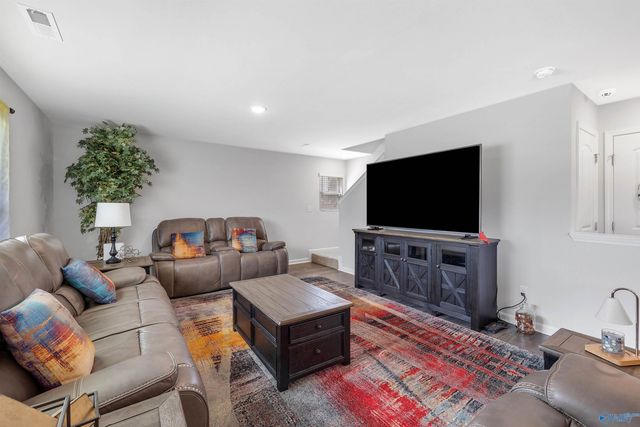 3005 Fountainview Circle, Hartselle, AL 35640