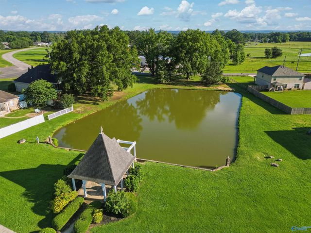 3005 Fountainview Circle, Hartselle, AL 35640