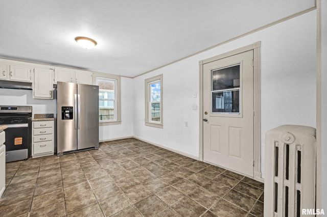 407 E JEFFERSON Street, Morton, IL 61550