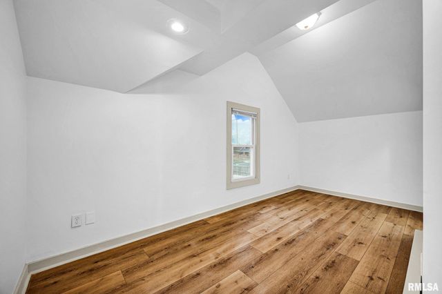 407 E JEFFERSON Street, Morton, IL 61550