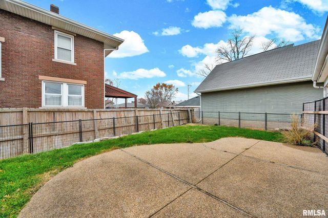 407 E JEFFERSON Street, Morton, IL 61550