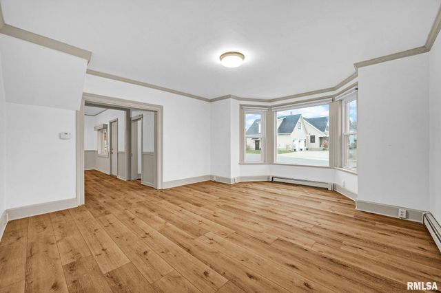 407 E JEFFERSON Street, Morton, IL 61550