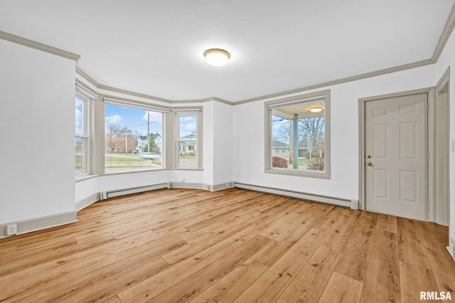 407 E JEFFERSON Street, Morton, IL 61550