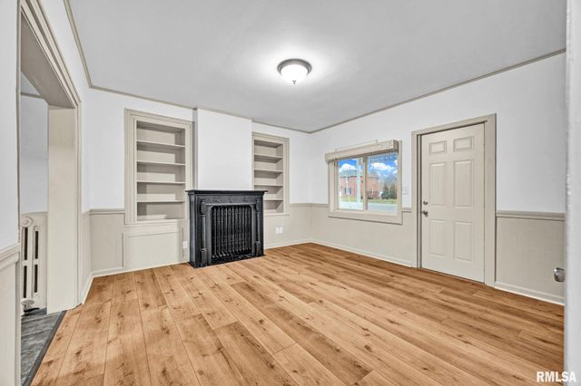 407 E JEFFERSON Street, Morton, IL 61550