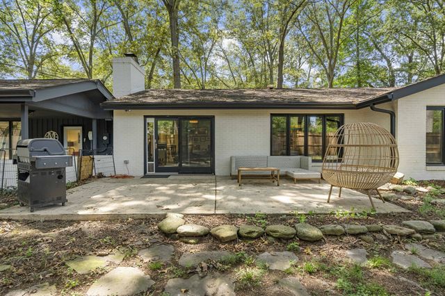 512 Westwood Dr, Tullahoma, TN 37388