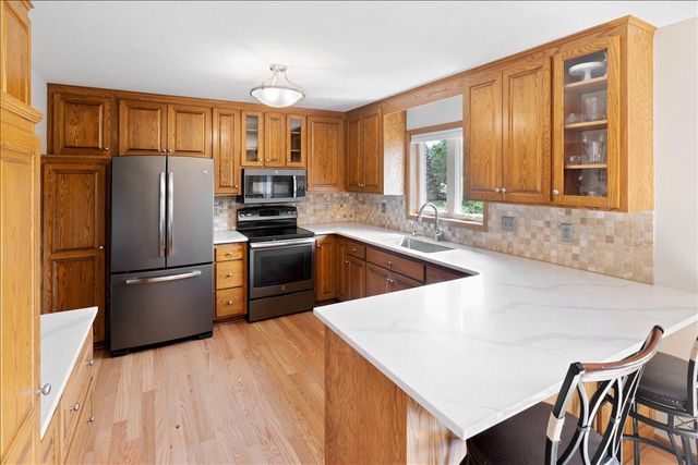 16585 Pebblebrook Court, Prior Lake, MN 55372