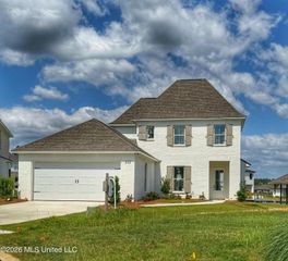 222 Herons Bay Circle, Madison, MS 39110