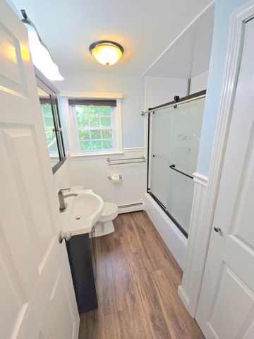 1B Walnut Street, Yarmouth Port, MA 02675
